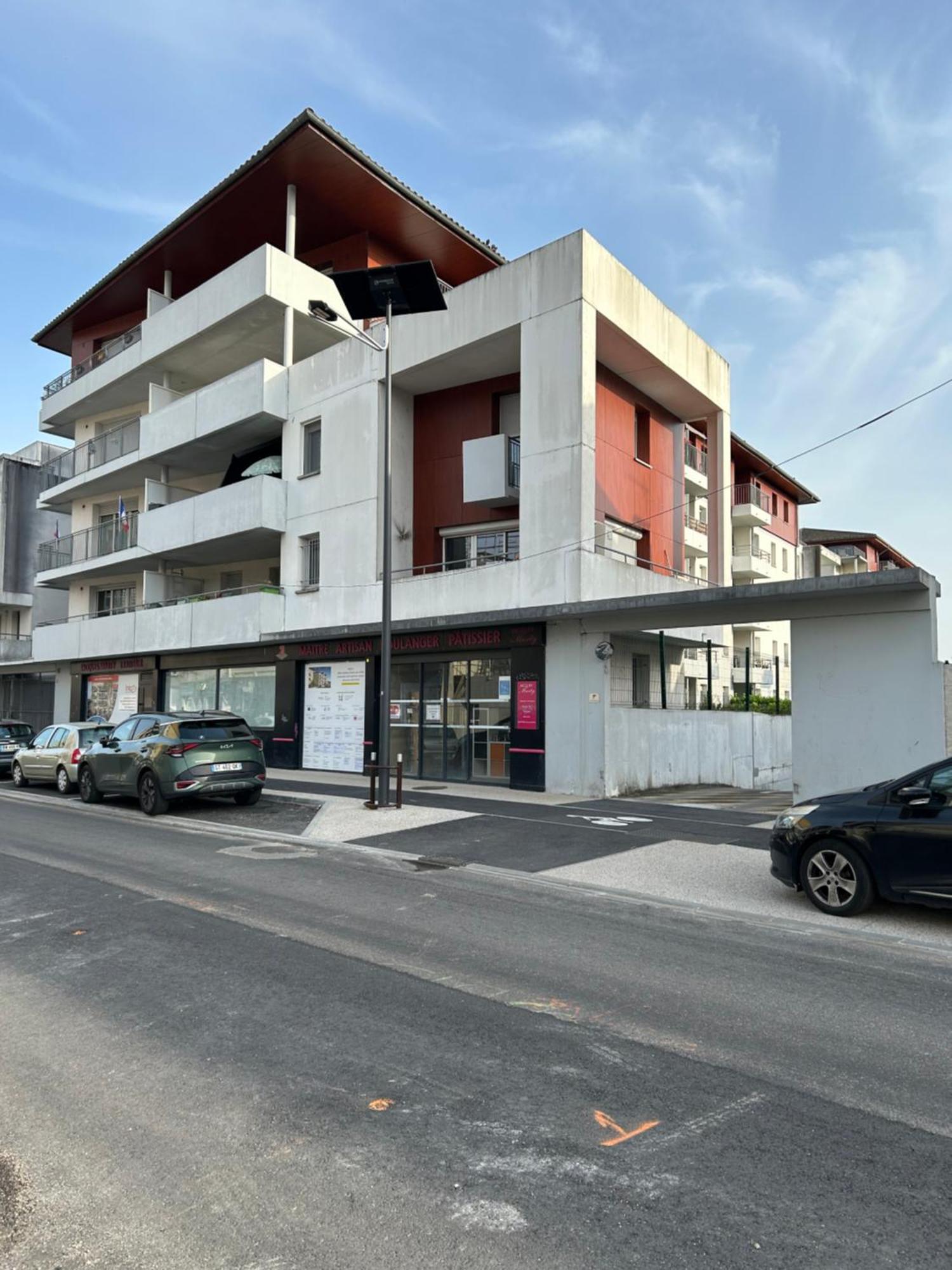 Appartement Cosy Agen Centre Avec Lit King Size Exterior foto